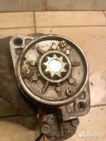 Стартер Nissan Terrano WD21 VG30