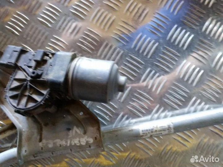 Мотор трапеции стеклоочистителя Renault Sandero