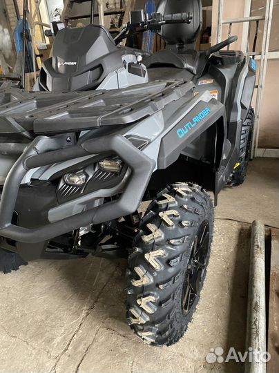 BRP CAN-AM Outlander MAX 1000 DPS