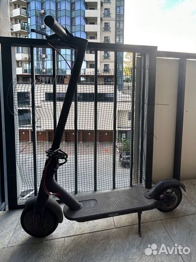 Электросамокат Xiaomi Mijia Electric Scooter M365