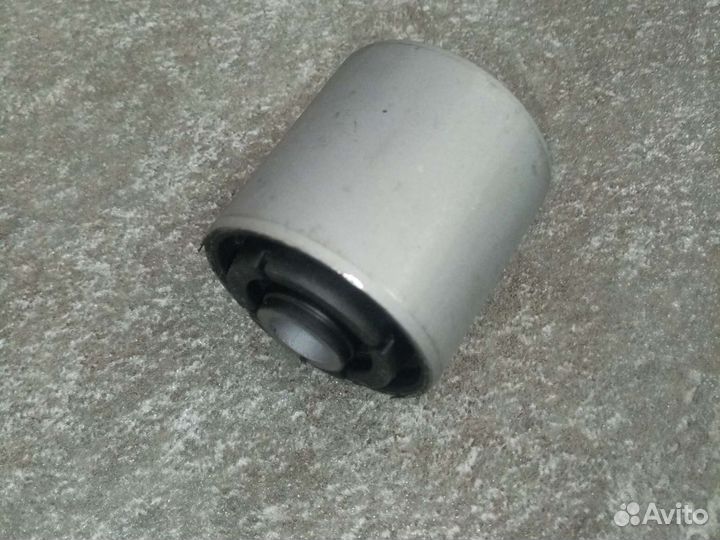 Сайлетблок передний переднего рычага спектра