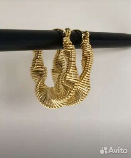 Серьги кольца модные обручи золотистые