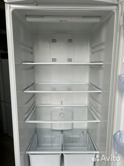 Indesit B20FNF (No Frost)