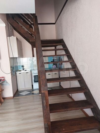 Коттедж 4651 м² на участке 1 сот.