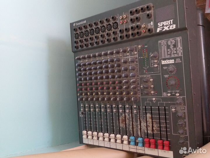 Микшерный пульт soundcraft spirit fx8
