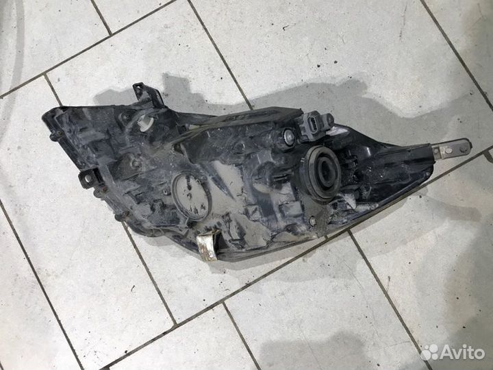 Фара передняя правая Nissan Note E11 HR15DE 2009