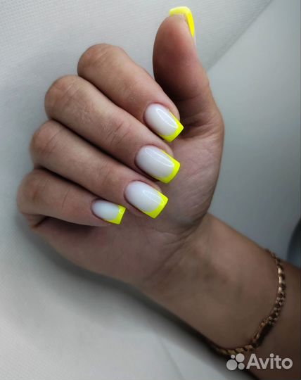 Маникюр и педикюр