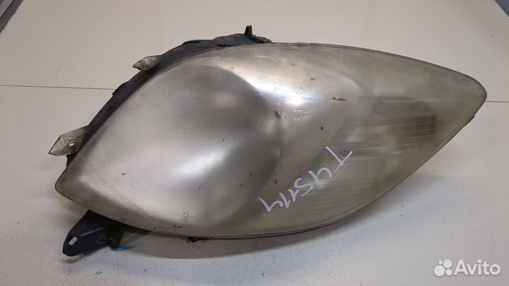 Фара (передняя) Toyota Yaris, 2006