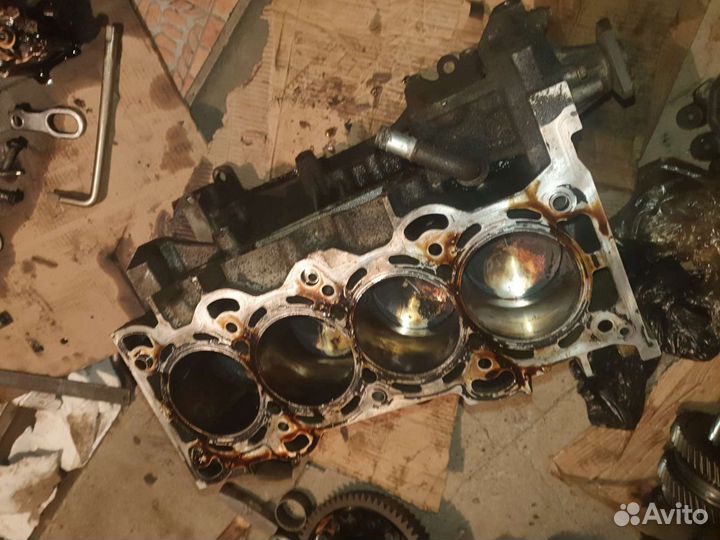 Блок цилиндров мазда