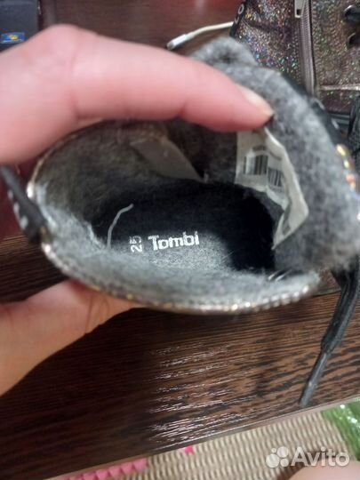 Ботинки для девочки 25