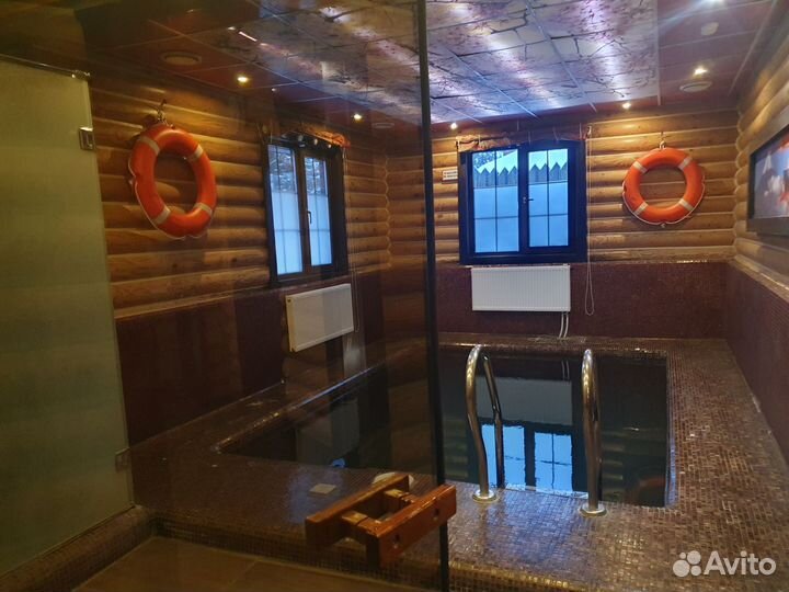 Сауна с бассейном