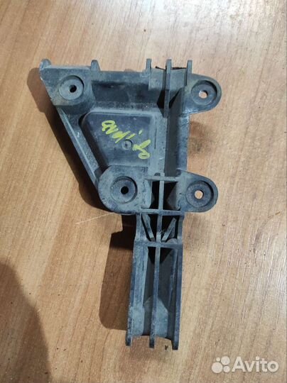 Кронштейн audi 80