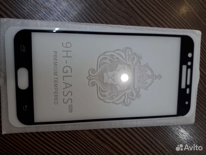 Защитное стекло на samsung galaxy j4