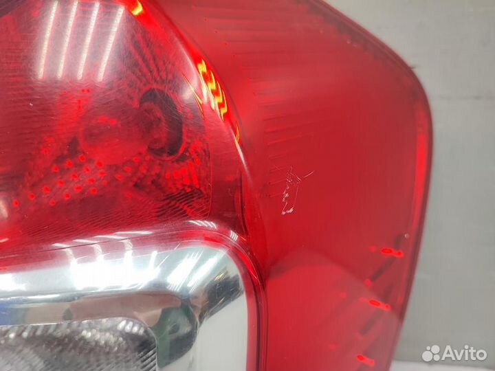 Фонарь правый LADA granta kalina 2 00