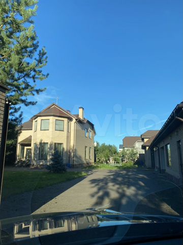 Коттедж 260,9 м² на участке 16 сот.