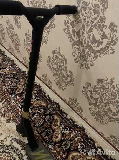 Трюковой самокат