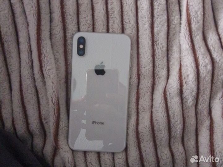 iPhone X, 64 ГБ