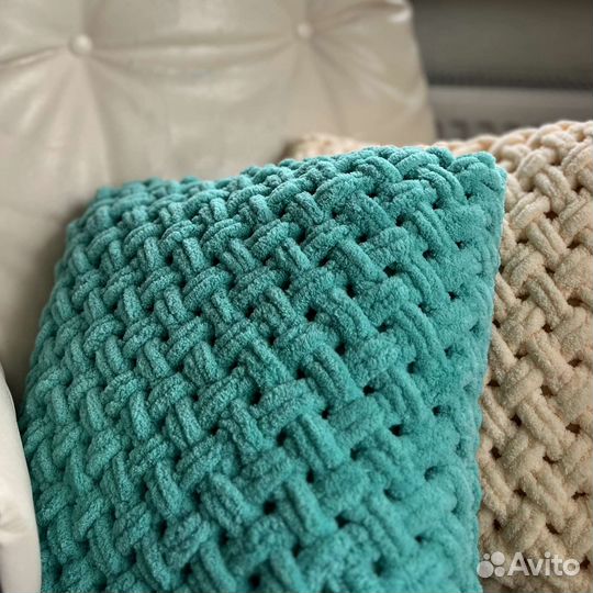 Подушки (пара) новые мягкие /интерьер