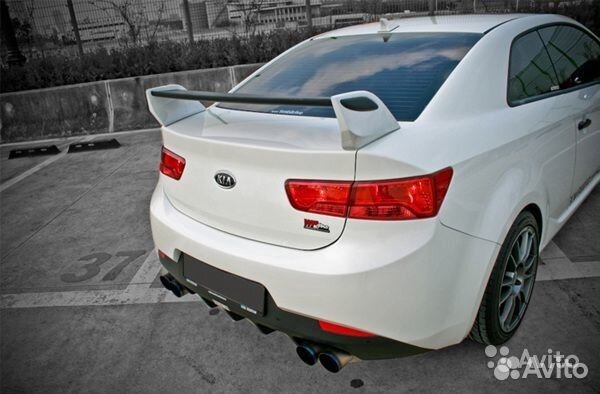 Спойлер высокий на крышку багажника Kia Cerato