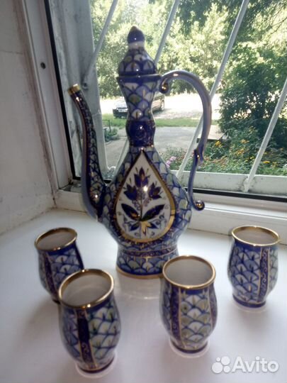 Фарфоровый сервиз