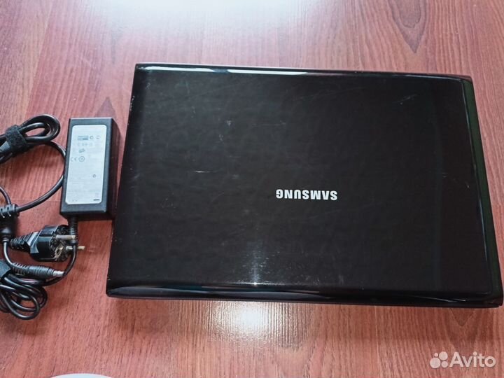Samsung r525