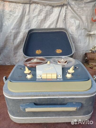 Проигрыватели СССР разные