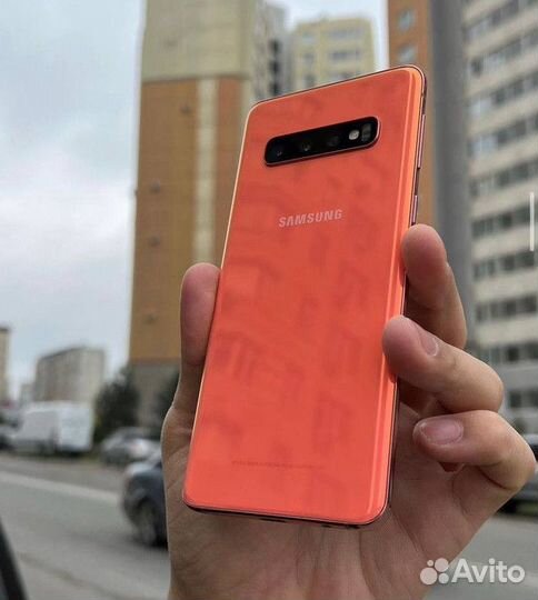 Samsung Galaxy S10+, 6/128 ГБ