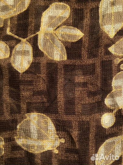 Fendi платок большой