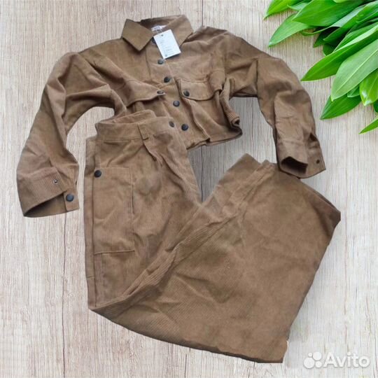 Костюм вельветовый