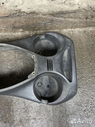 Консоль центральная Ford Focus 1