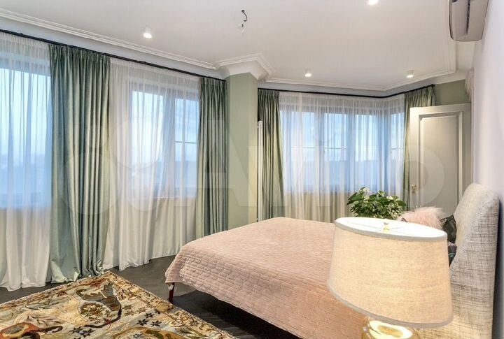 2-к. квартира, 90 м², 9/19 эт.