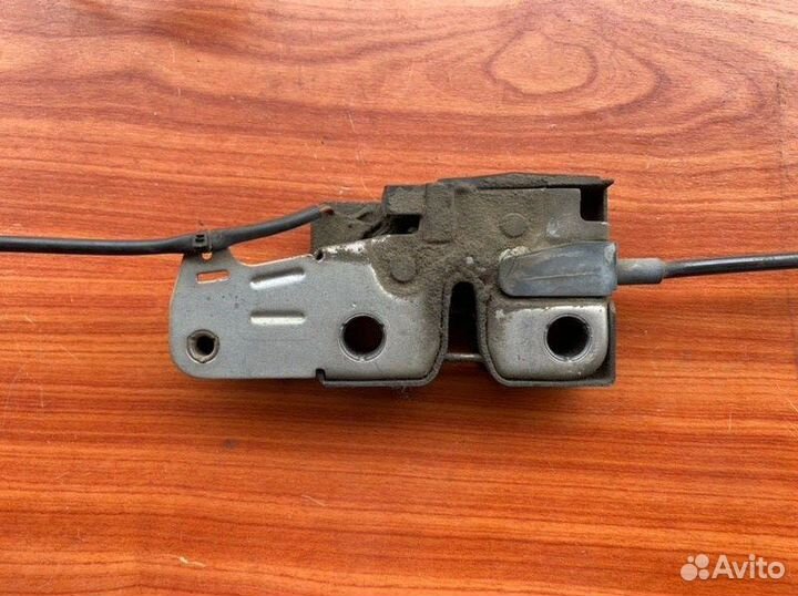 Замок капота Vw Passat B6 универсал BKP 2006