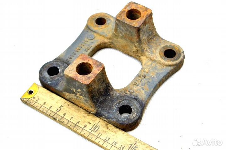 Кронштейн стабилизатора, переднего моста, верхний