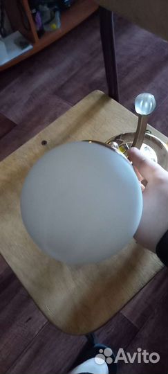 Люстра на стену