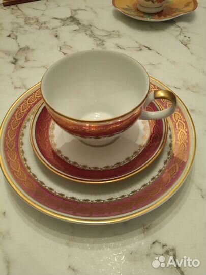 Чашка с блюдцами
