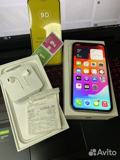 iPhone 11, 64 ГБ