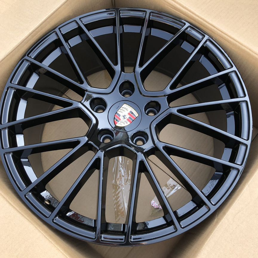 Литые диски Porsche 9×R20 5×130