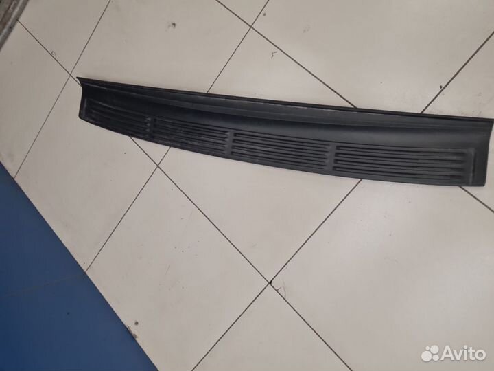 Накладка заднего бампера Lexus LX 570 URJ200 2007