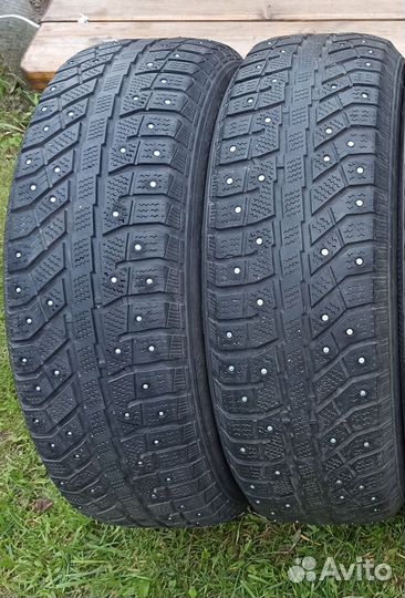 Kumho I'Zen RV Stud KC16 225/65 R17 106T