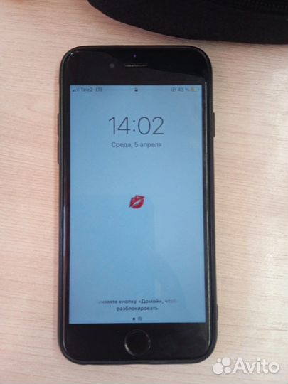 Телефон iPhone 6s