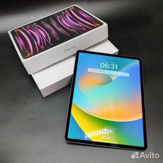 Планшет Apple iPad Pro 12.9 2022 Wi-Fi 256Gb