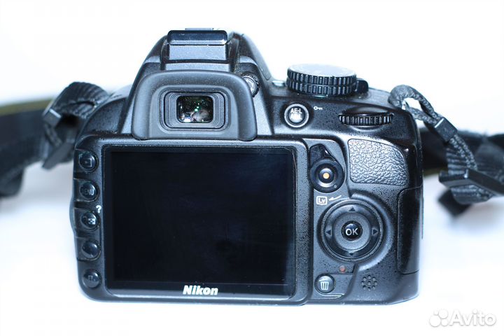 Nikon D3100 + 18-55mm VR kit