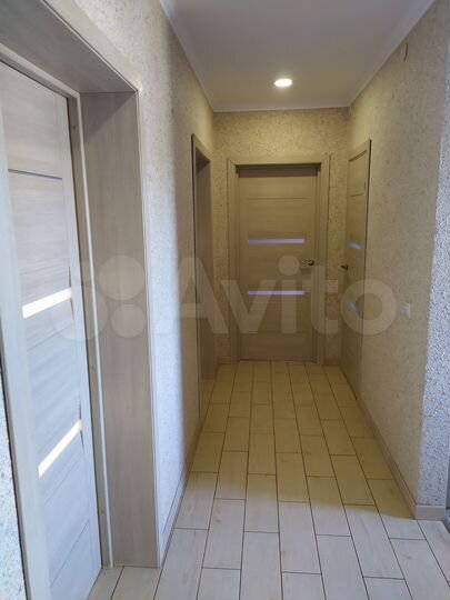 3-к. квартира, 77 м², 1/2 эт.