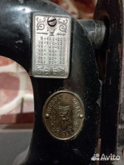 Швейная машинка немецкая