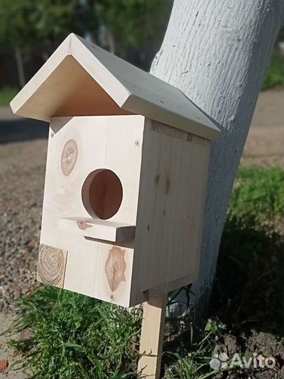 Скворечники, кормушки, домики и тд