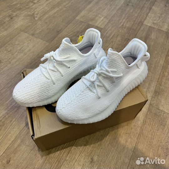 Кроссовки Yeezy boost 350