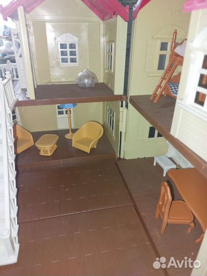 Домик для Sylvanian Families