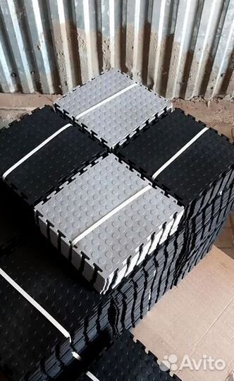 Модульный пол для площадок