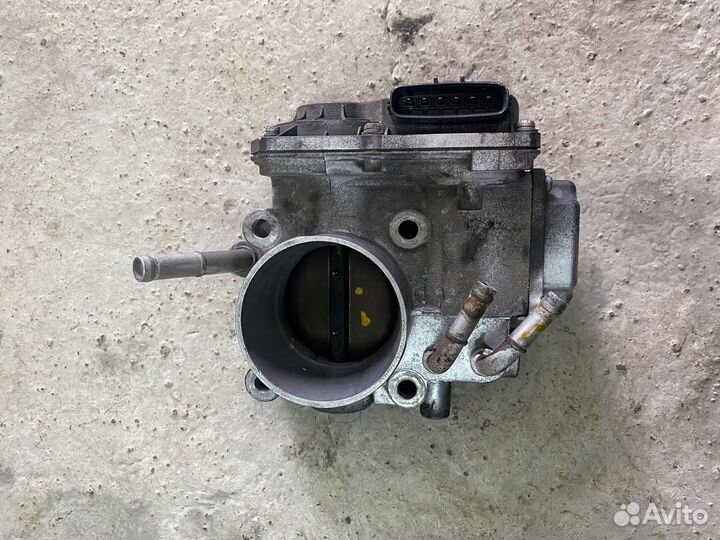 Дросельнпя заслонка Honda Stepwgn k20a