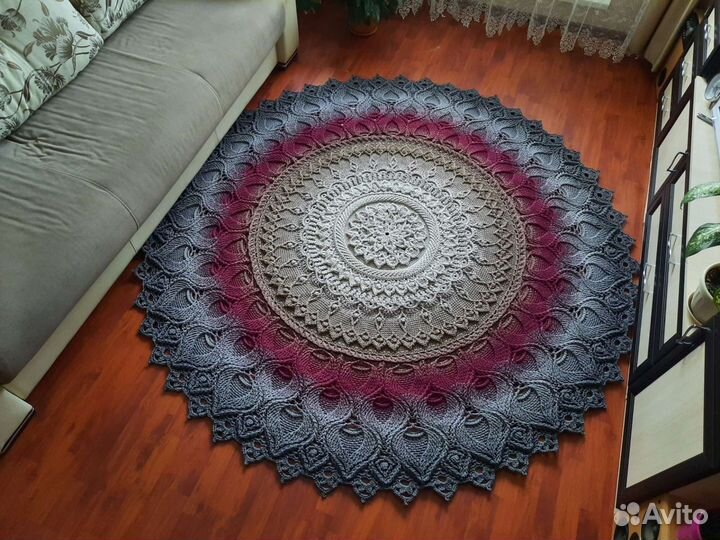 Вязанный ковёр